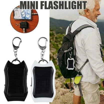 Flashie™ | Mini-Solar-Powerbank mit Taschenlampe als Schlüsselanhänger